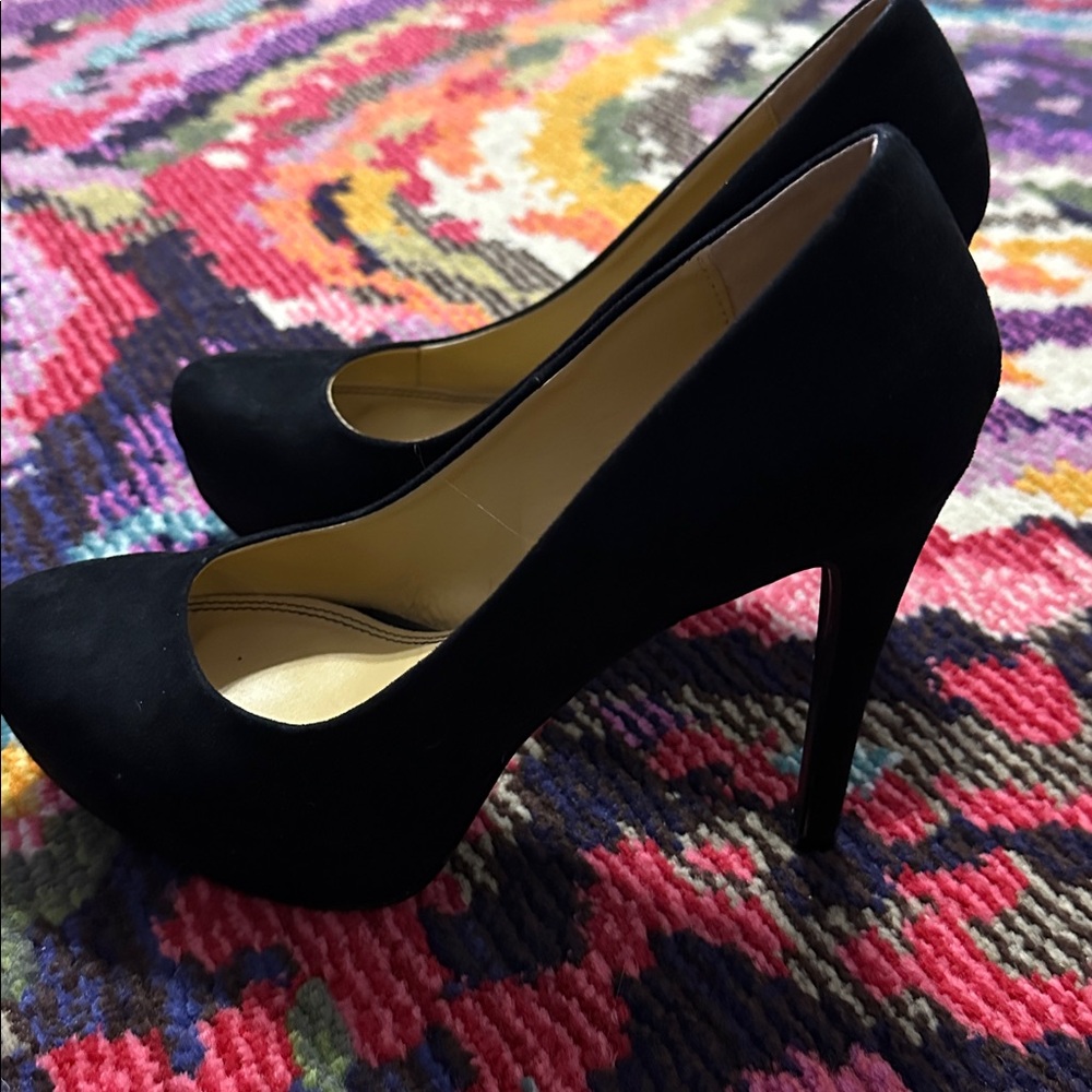 Chinese Laundry Black velvet Women's Platform Heels size 8